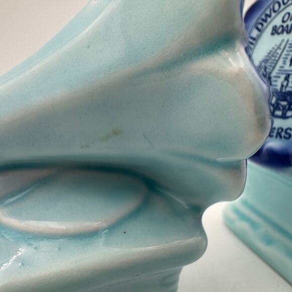 Vtg Arrow Japan Wildwood By The Sea NJ Boardwalk Gramophone Salt Pepper Shakers - Picture 9 of 9